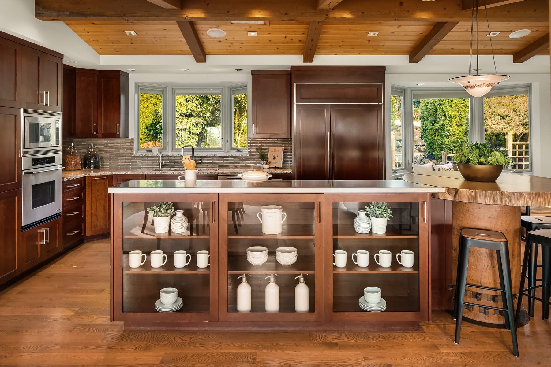 clyde hill - bellevue washington - home staging - kitchen