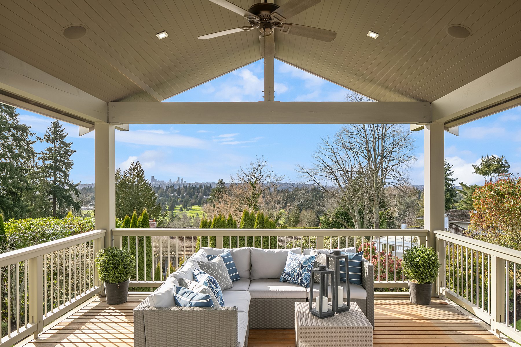 clyde hill - bellevue washington - home staging - outdoor living